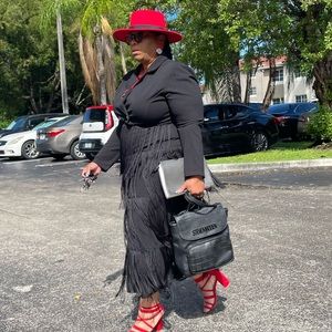 Meet your Posher, Nix